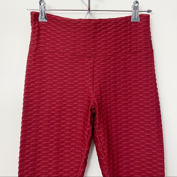 TikTok Butt Leggings Red Small - Picture 6 of 10